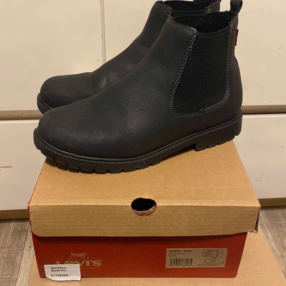 Levi’s boots